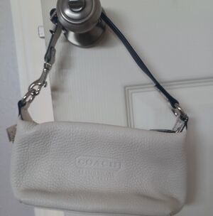 Coach White Leather Shoulder Bag
